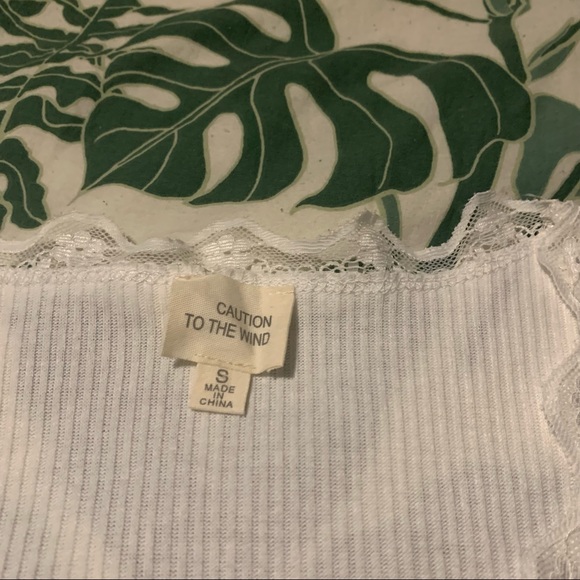 BNWOT Caution to the wind boho top - Picture 3 of 6